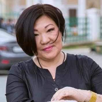 Ню Галина